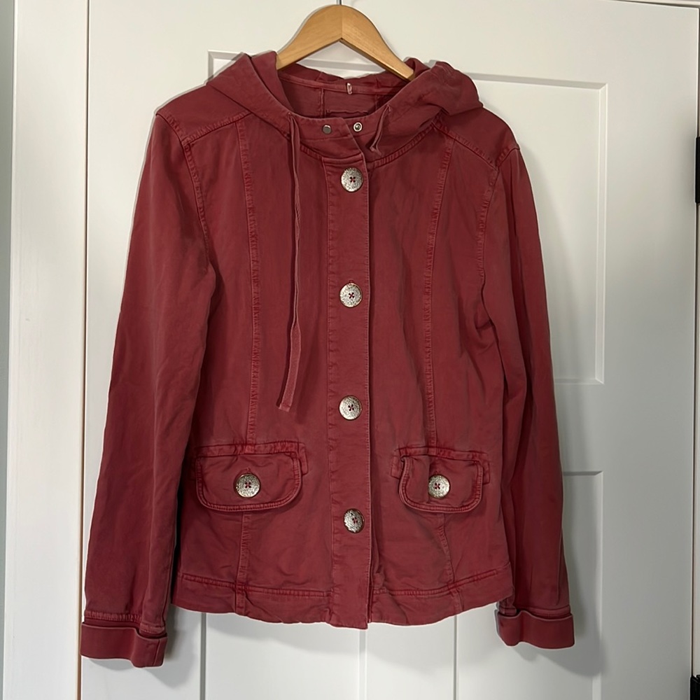 Prana large full button sweatshirt with pockets. Red.